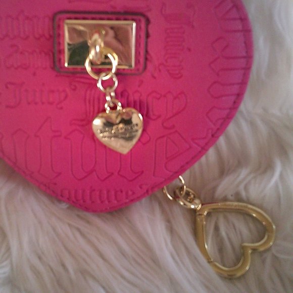 Pink Heart Shaped Zip Around Gold Hardware Coin Case Keyring - Picture 4 of 4